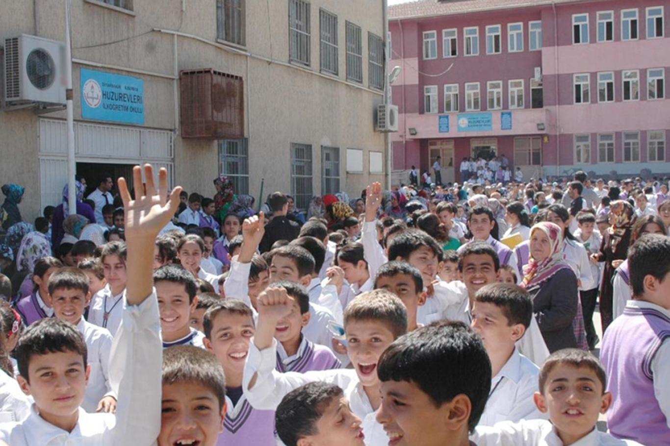 Diyarbakır'da okul saatleri güncellendi Diyarbakır'da okul saatleri güncellendi